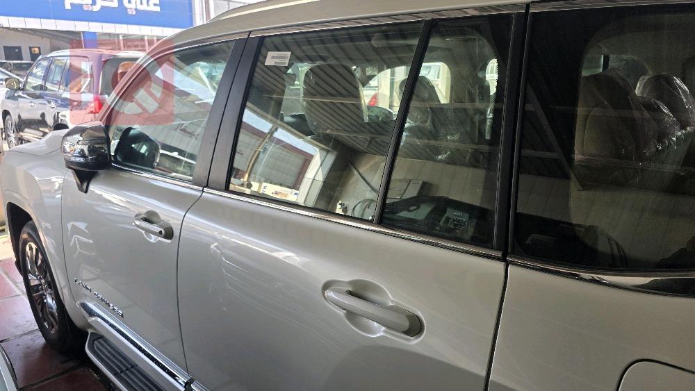 تويوتا لاندكروزر